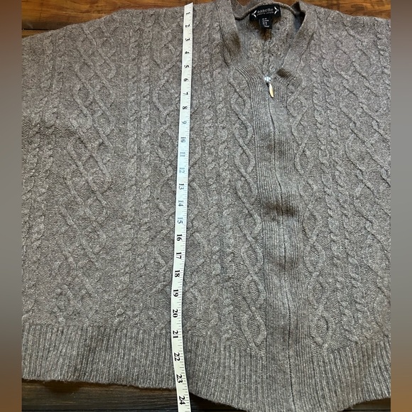 Nanette Lepore Brown Taupe Cable Knit Sweater Poncho Wool Blend Small/Medium - Picture 5 of 6